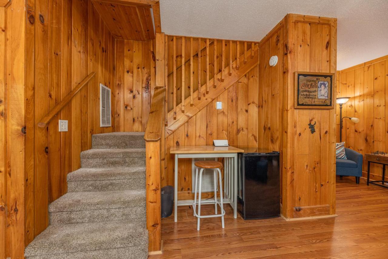 Firefly Hollow Cabin - Smoky Mountains - Soaky Mountain Water Park - Sevierville Convention Center Pigeon Forge Exteriör bild